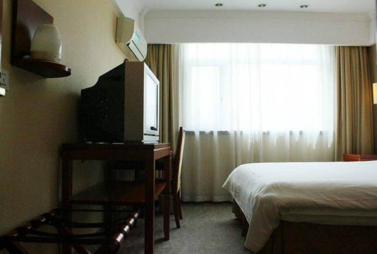 Gma Hotel Shanghai Wuning Road Zhenping Road Metro Station ภายนอก รูปภาพ